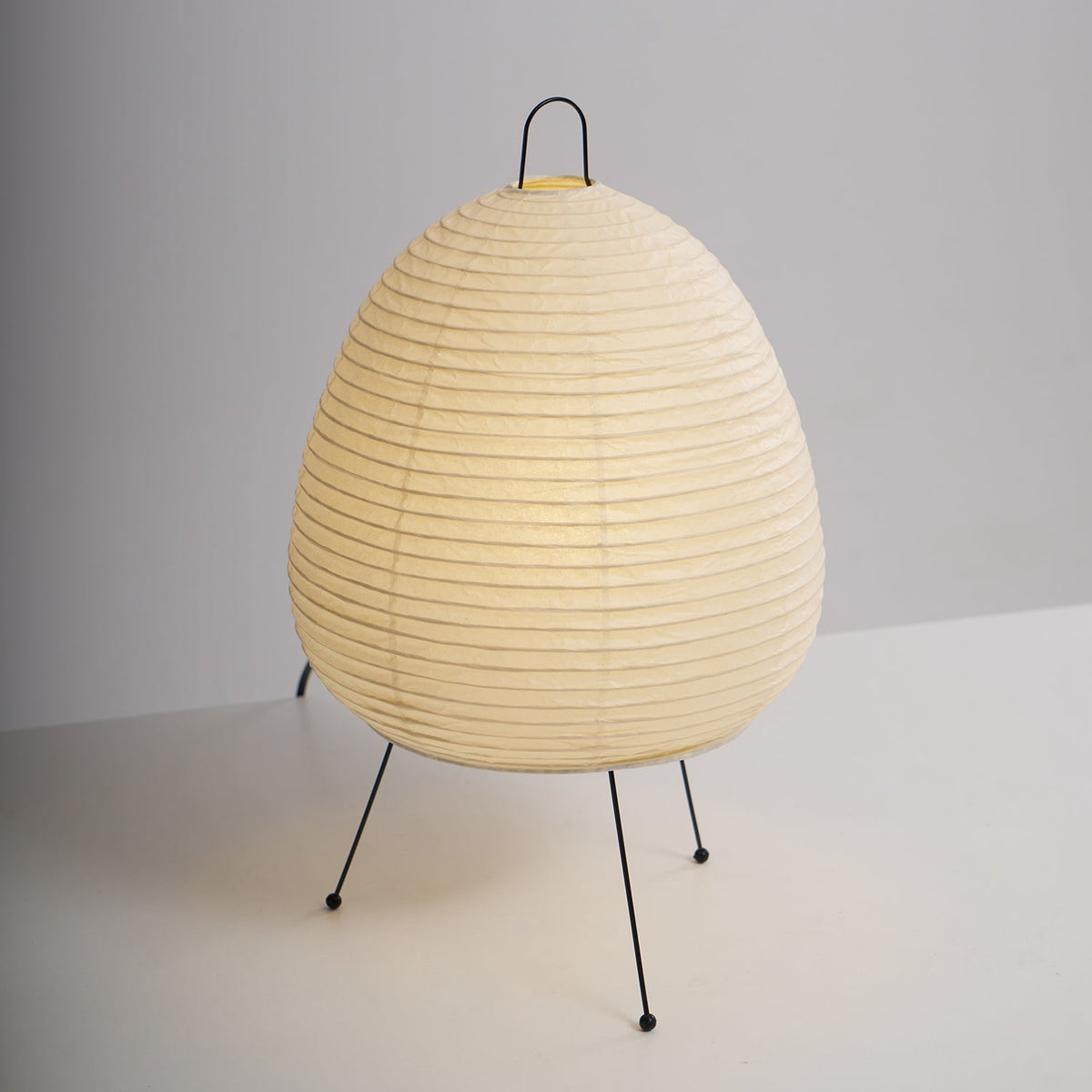 Lampa stołowa Wikorev