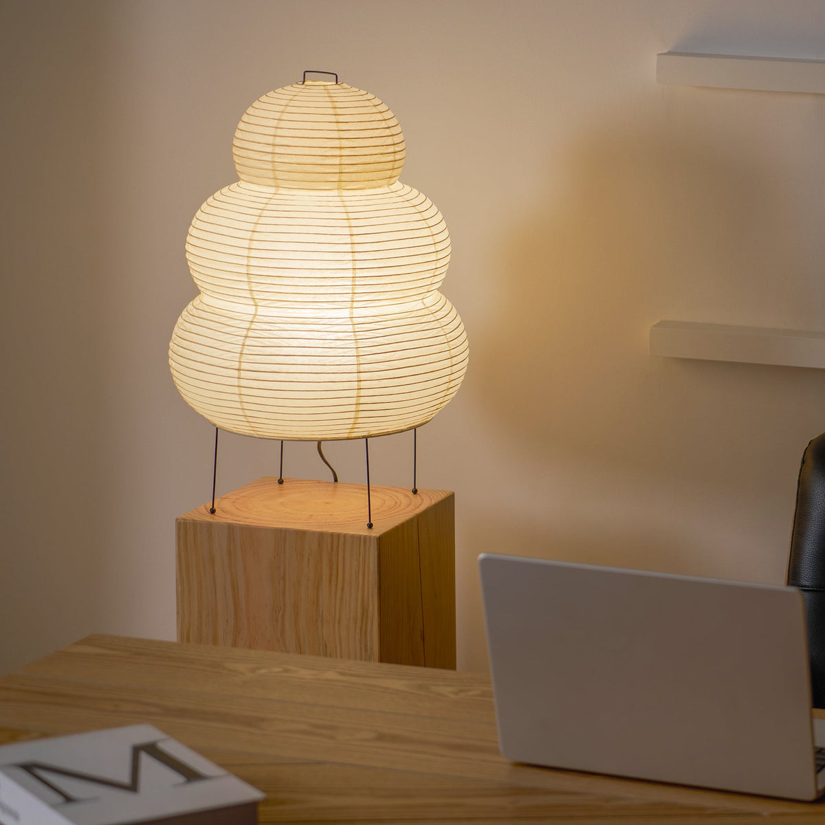 Lampa stołowa Wikorev