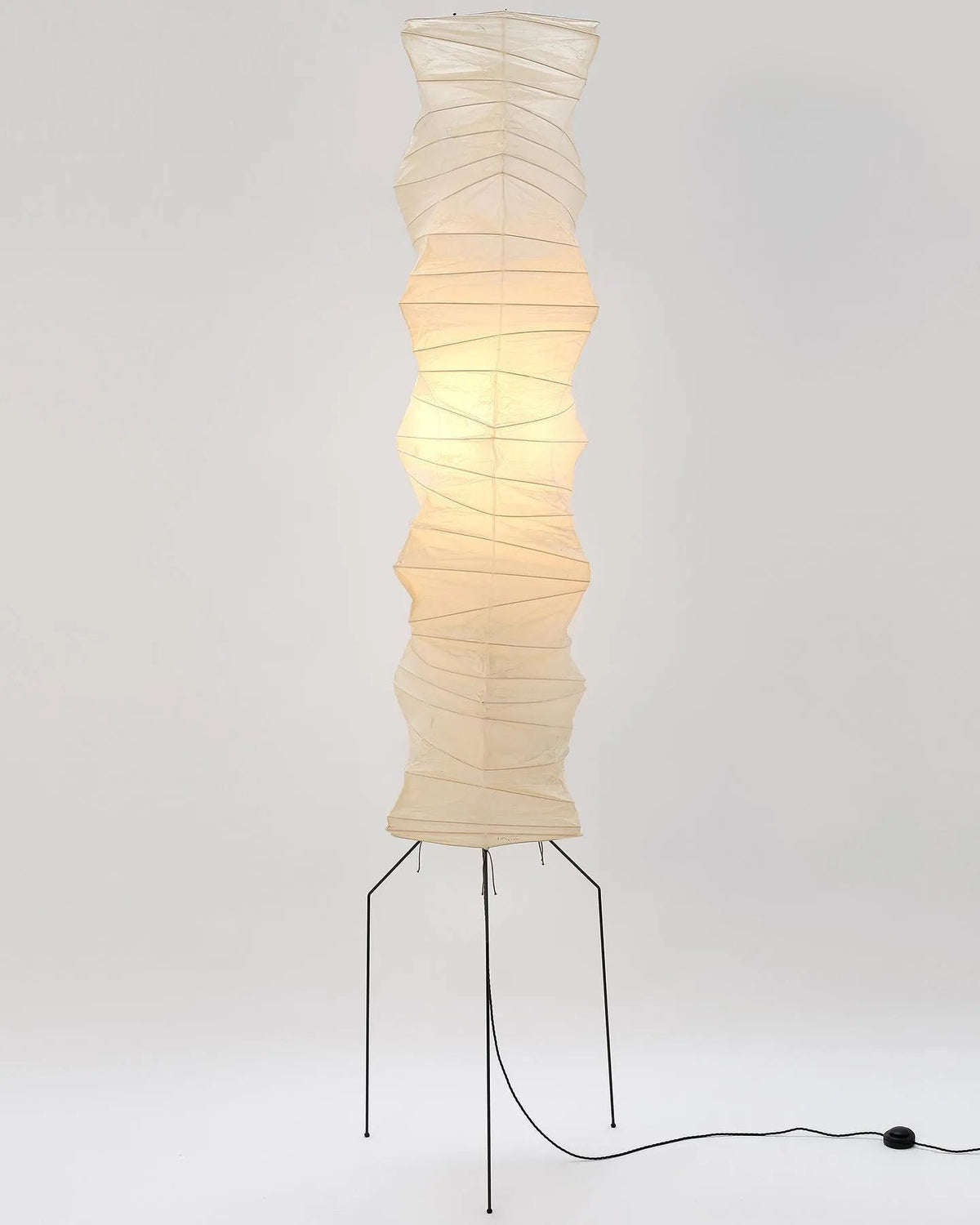 Lampa podłogowa Avel