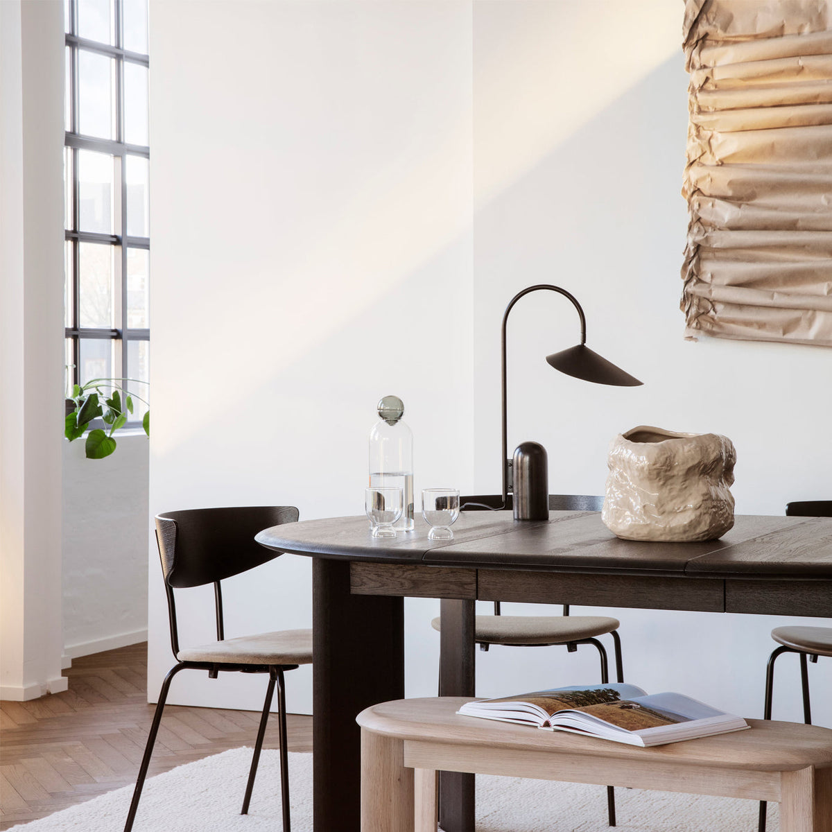 Lampa stołowa minimalistyczna Cellinrik