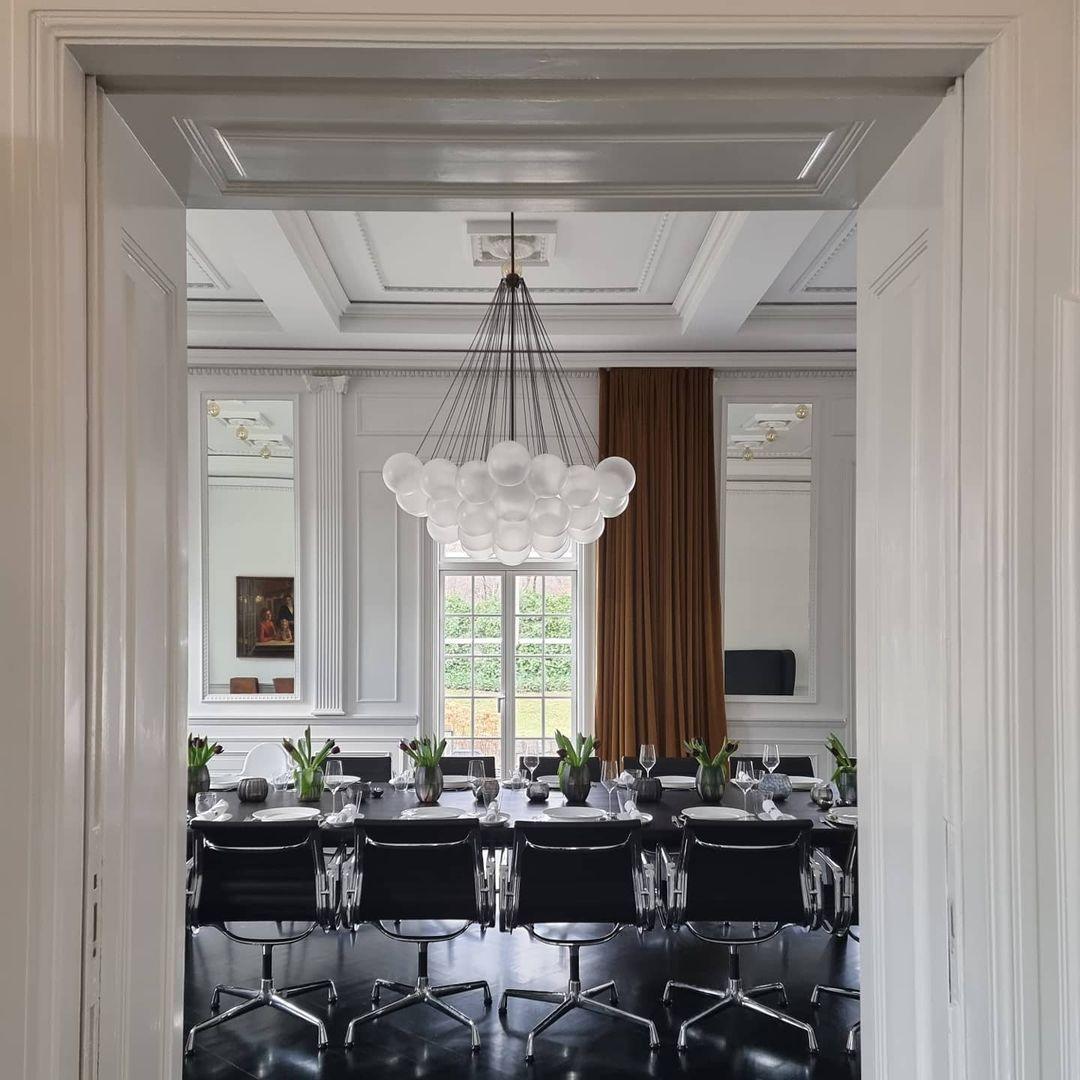Bubble Chandelier – detail 29