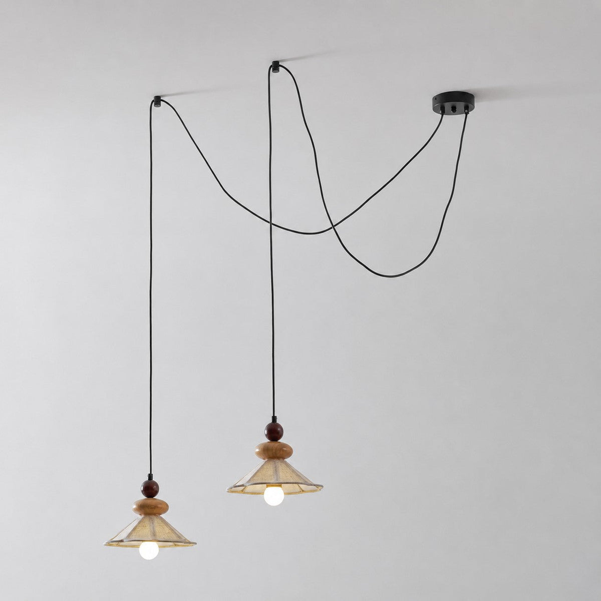 Lampa wisząca z przesunięciem Gorskavan