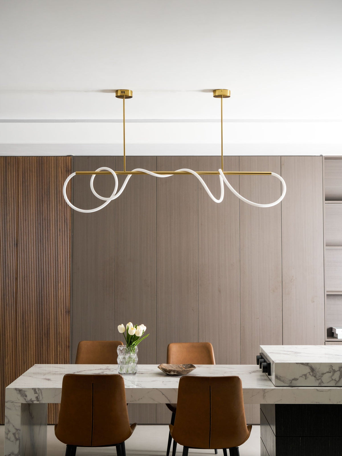 Flexible Linear Curve Chandelier - Vakkerlight