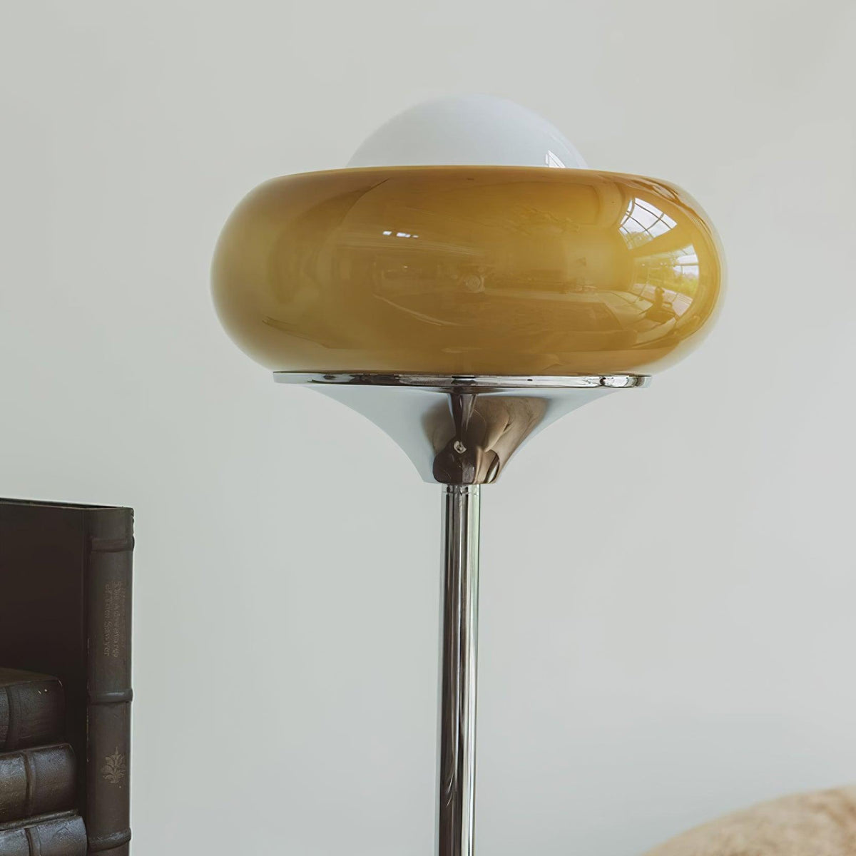 Lampa podłogowa kulista Venerin