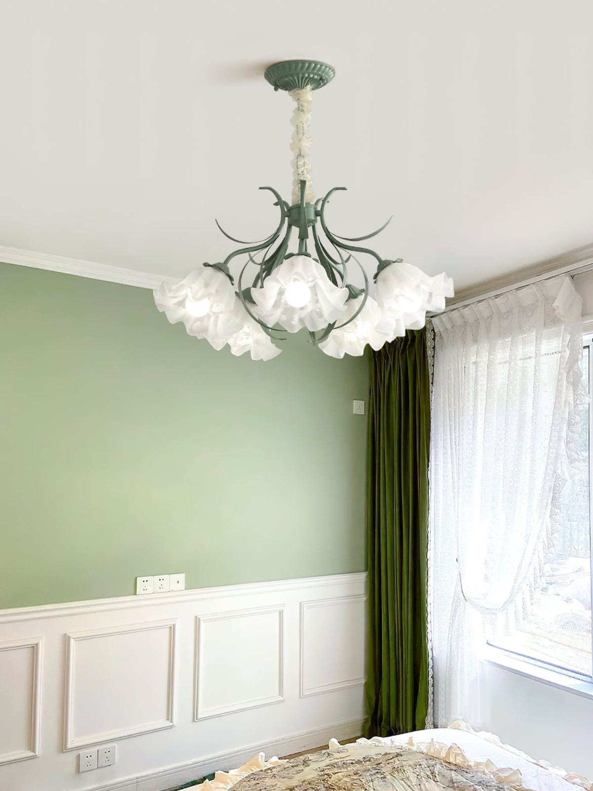 Lily of the Valley Flower Chandelier - Vakkerlight
