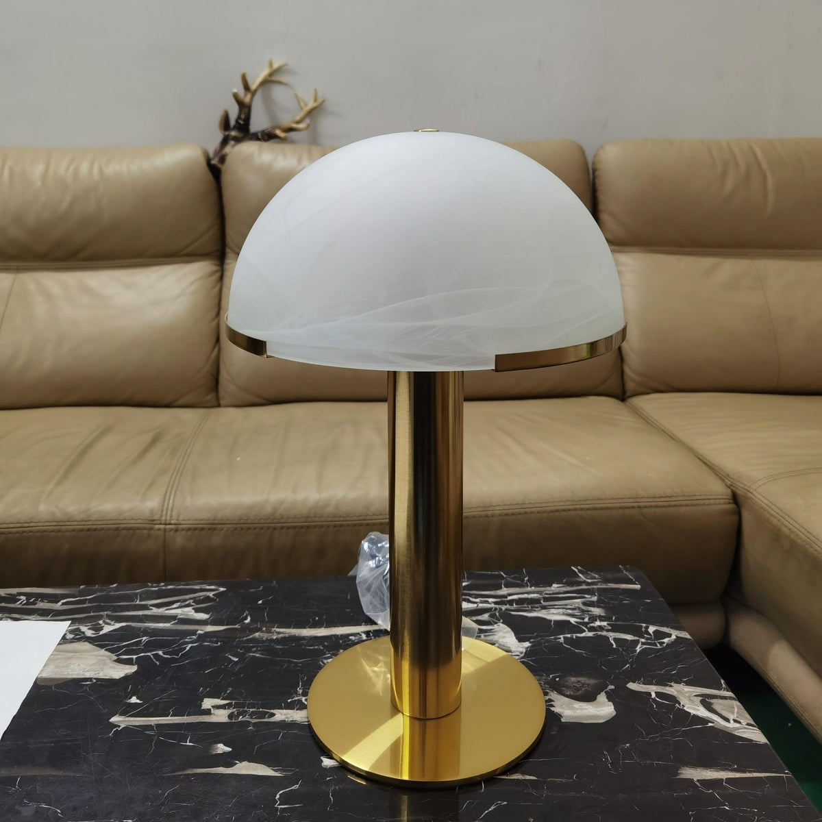 Elegance Alabaster Table Lamp – detail 38