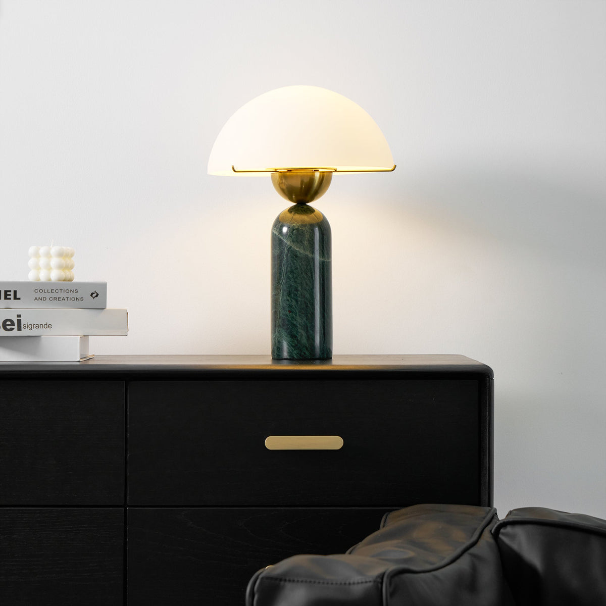 Lampa stołowa kulista Wenev