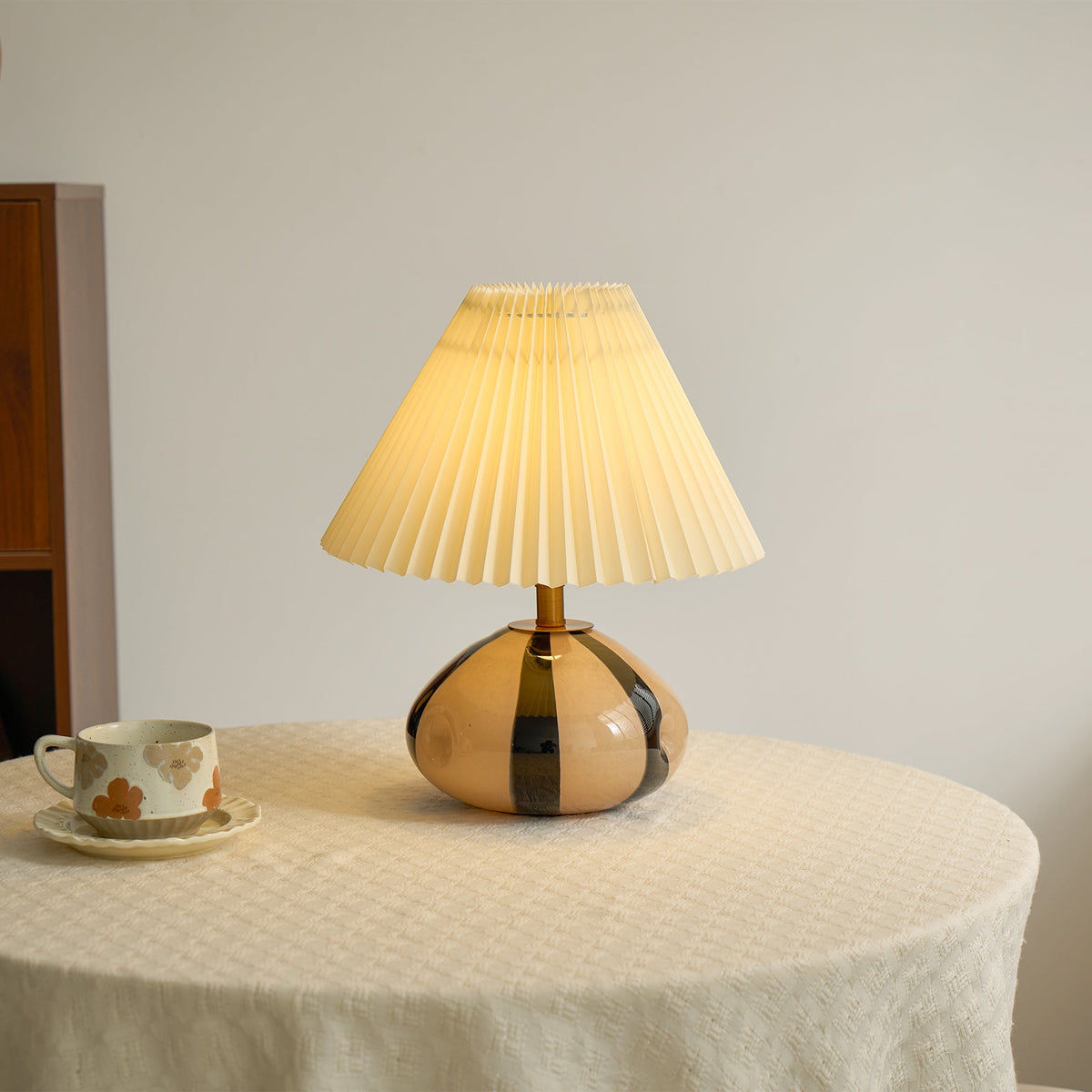 Lampa stołowa plisowana Corelev