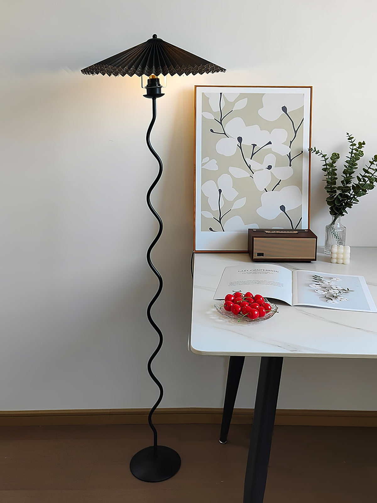 Lampa podłogowa falista Zelko