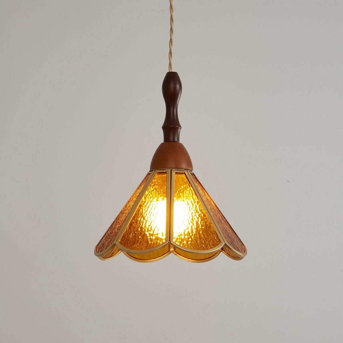 Tiffany Stained Glass Pendant Lamp - Vakkerlight