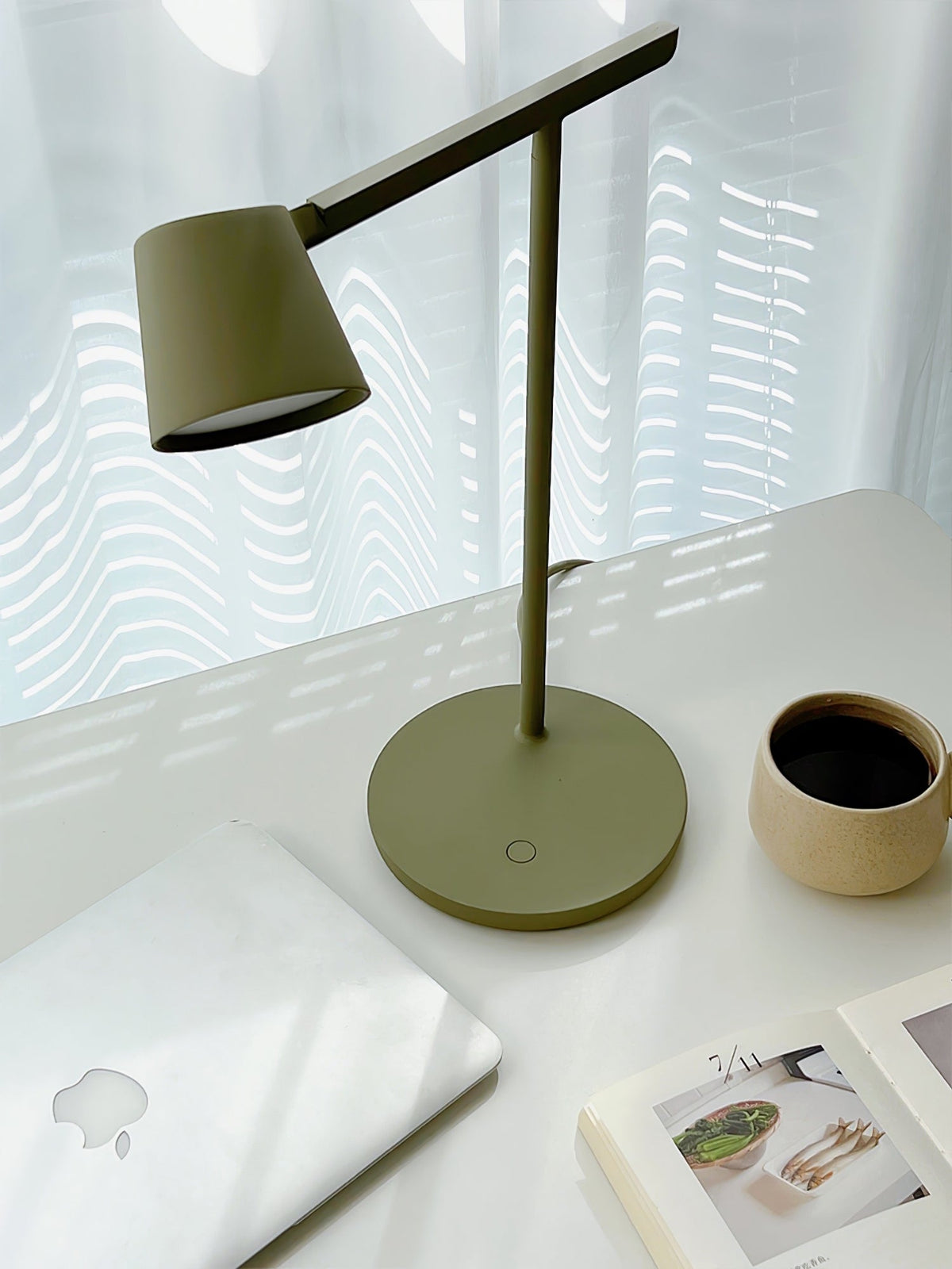 Lampa stołowa minimalistyczna Nadarko