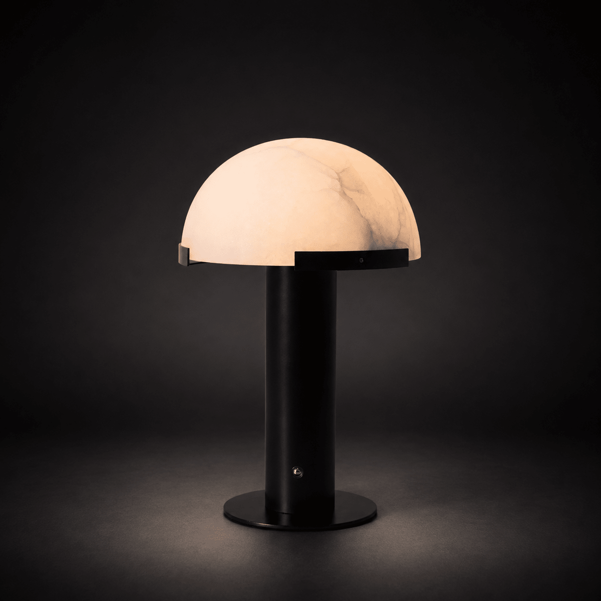 Elegance Alabaster Table Lamp - Vakkerlight