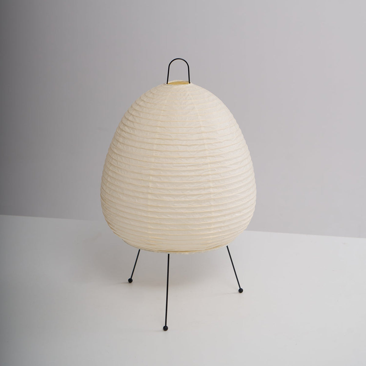 Lampa stołowa Wikorev