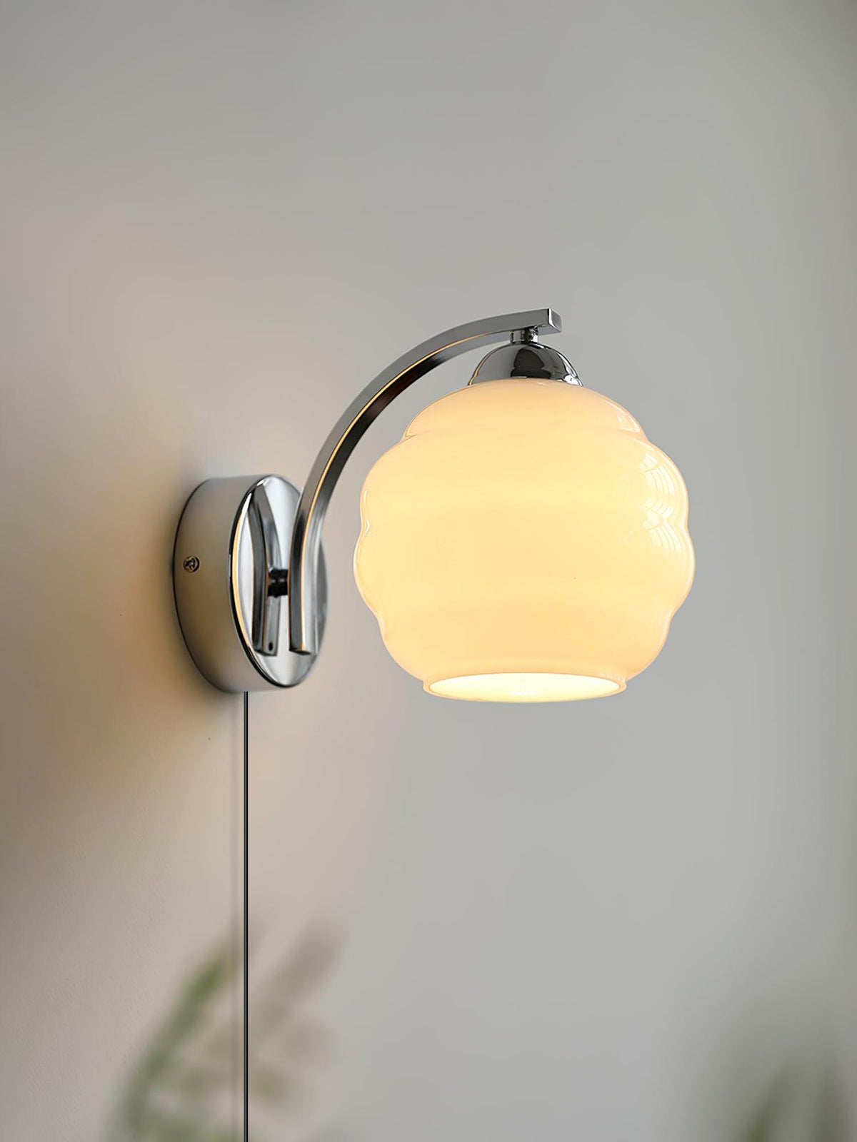 Art Deco Plug-in Wall Lamp – detail 2