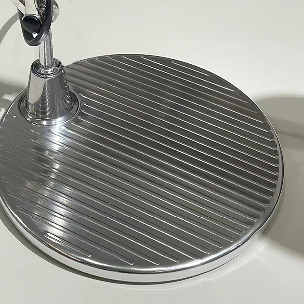 Lampa stołowa regulowana Serio