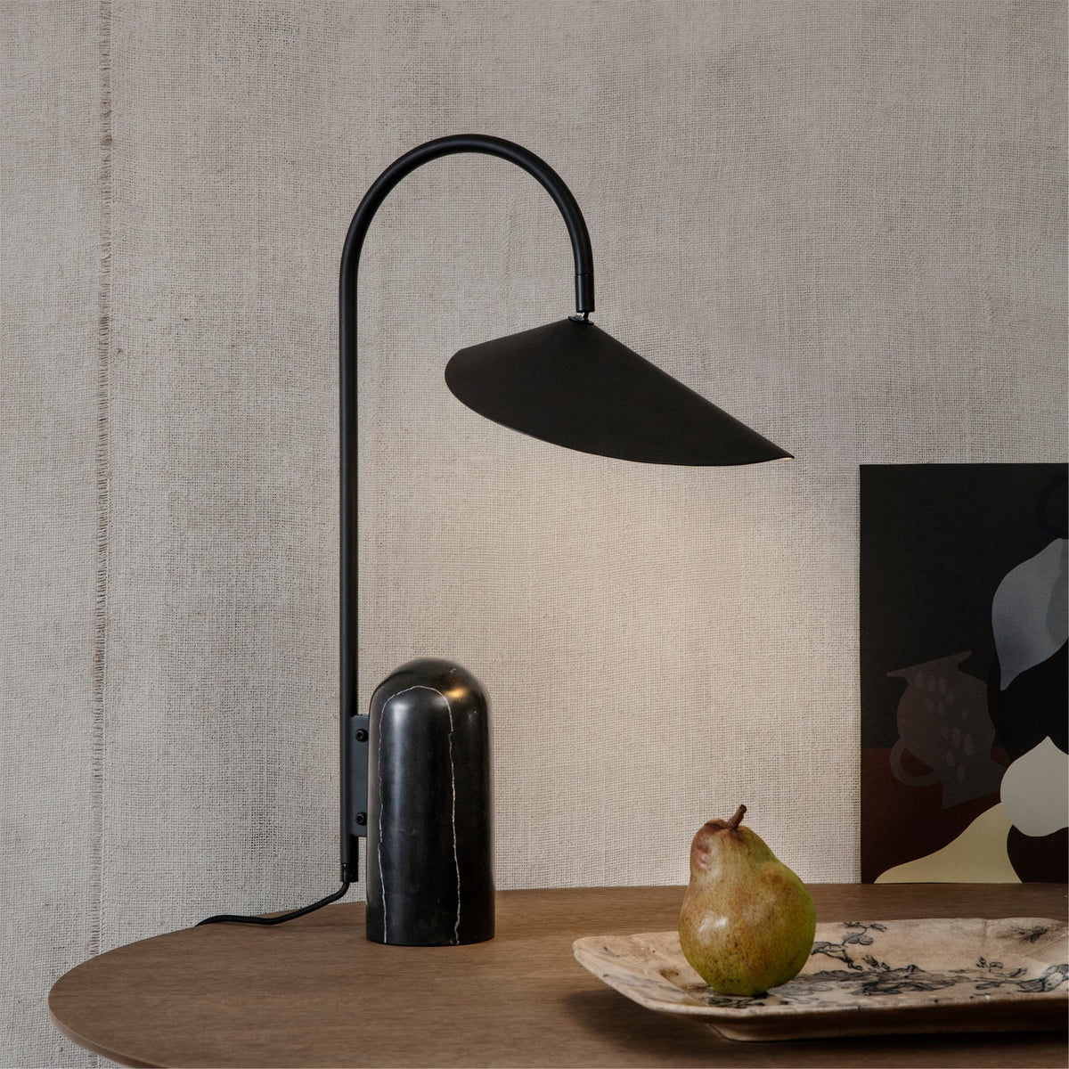 Lampa stołowa minimalistyczna Cellinrik