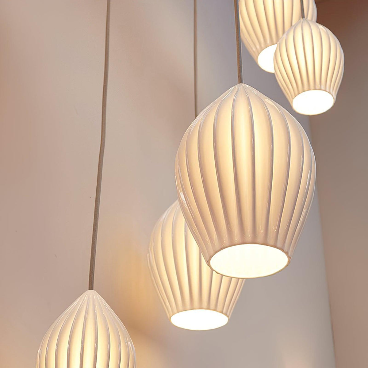 Lampa wisząca ryflowana Pavkalen