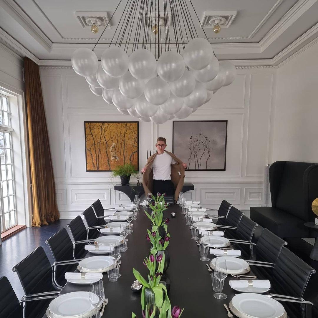 Bubble Chandelier – detail 30