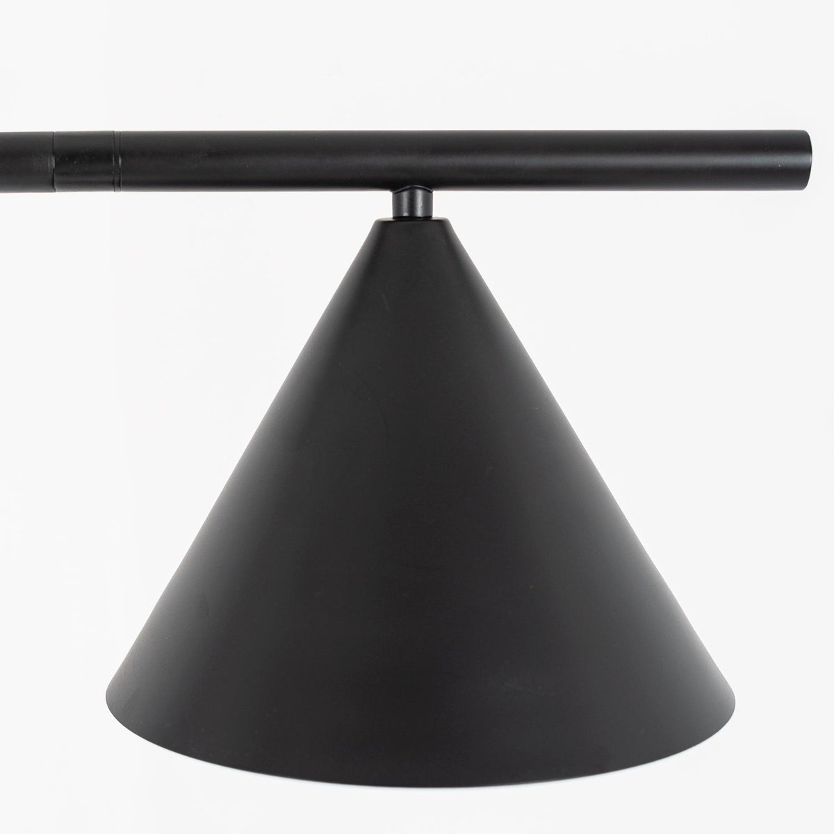 Lampa podłogowa stożkowa Mirel