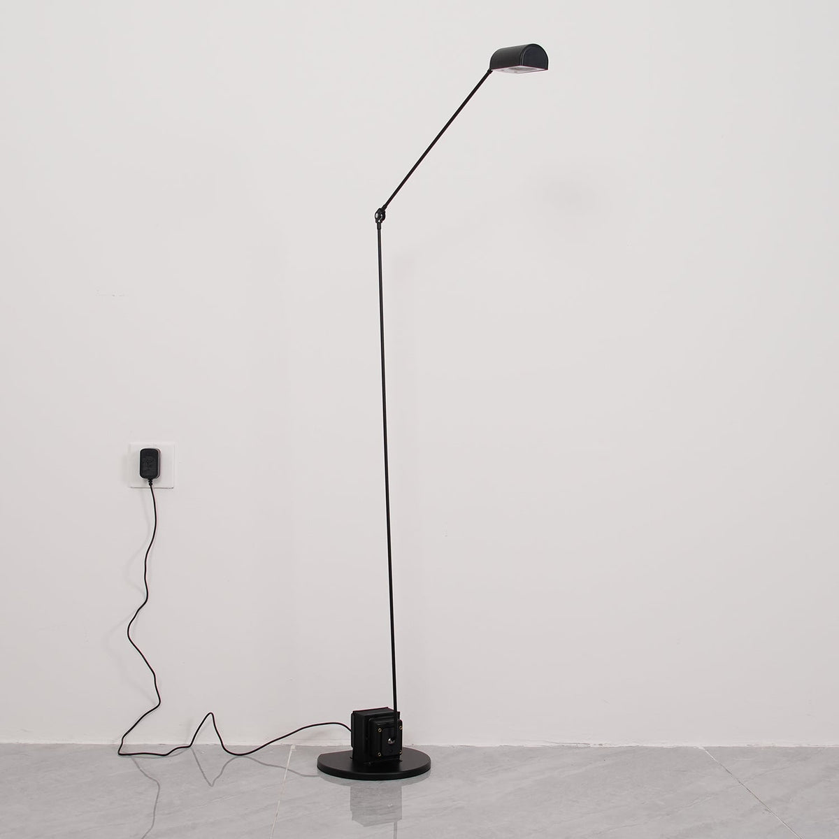 Lampa podłogowa Renmir