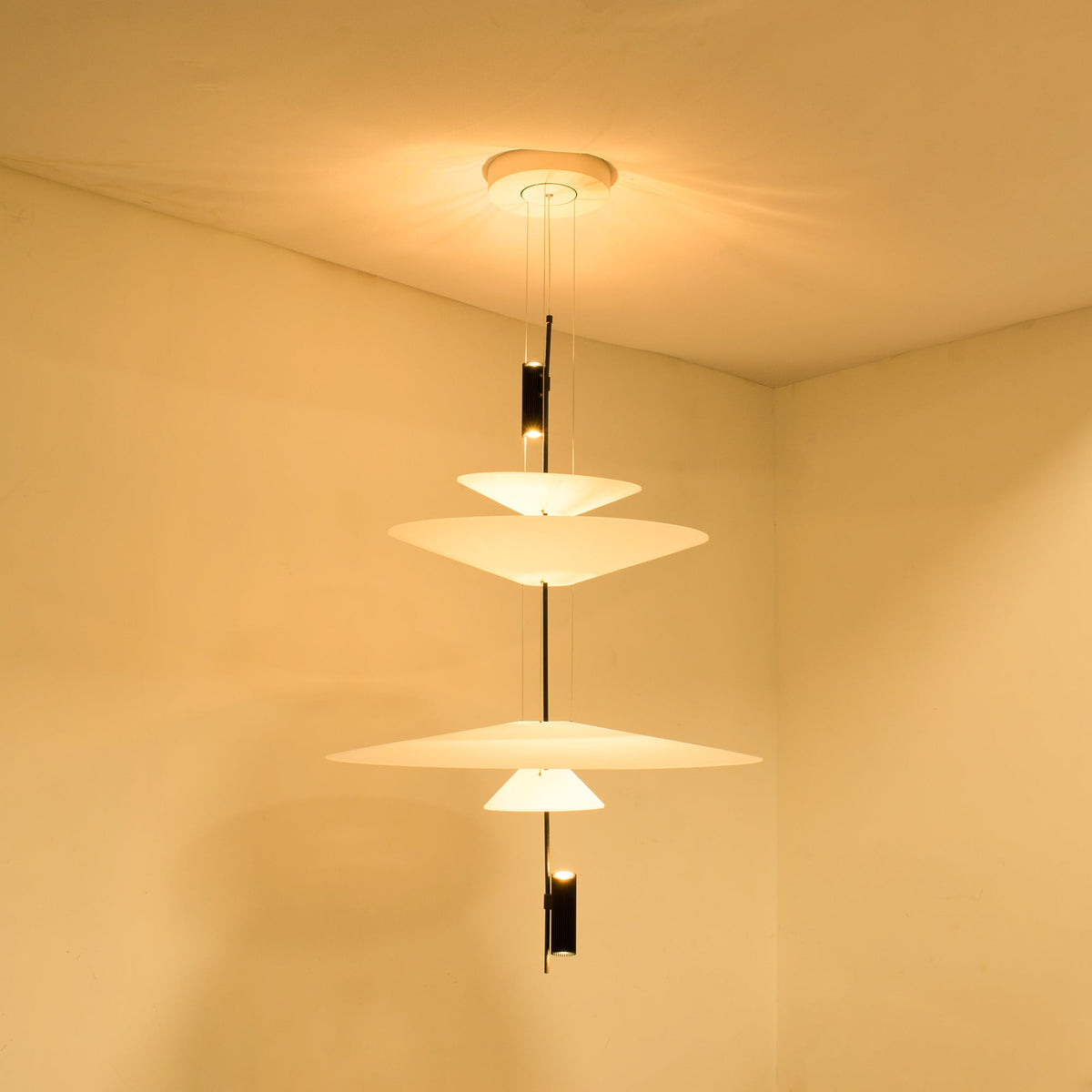 Lampa wisząca nowoczesna Lorva