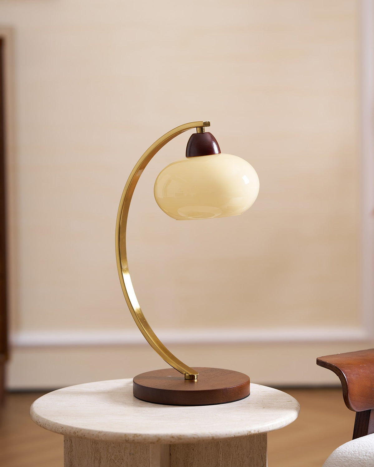 Lampa stołowa vintage Vikoren