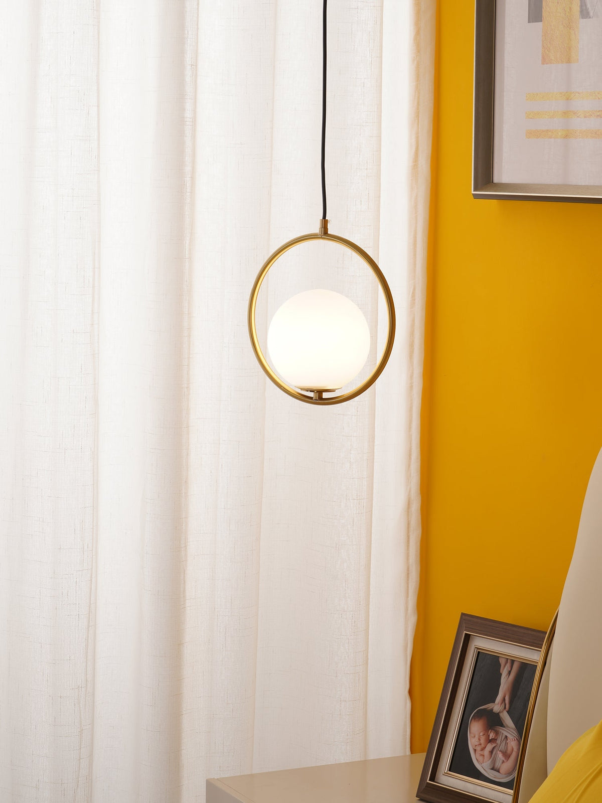 Lampa wisząca minimalistyczna Galara