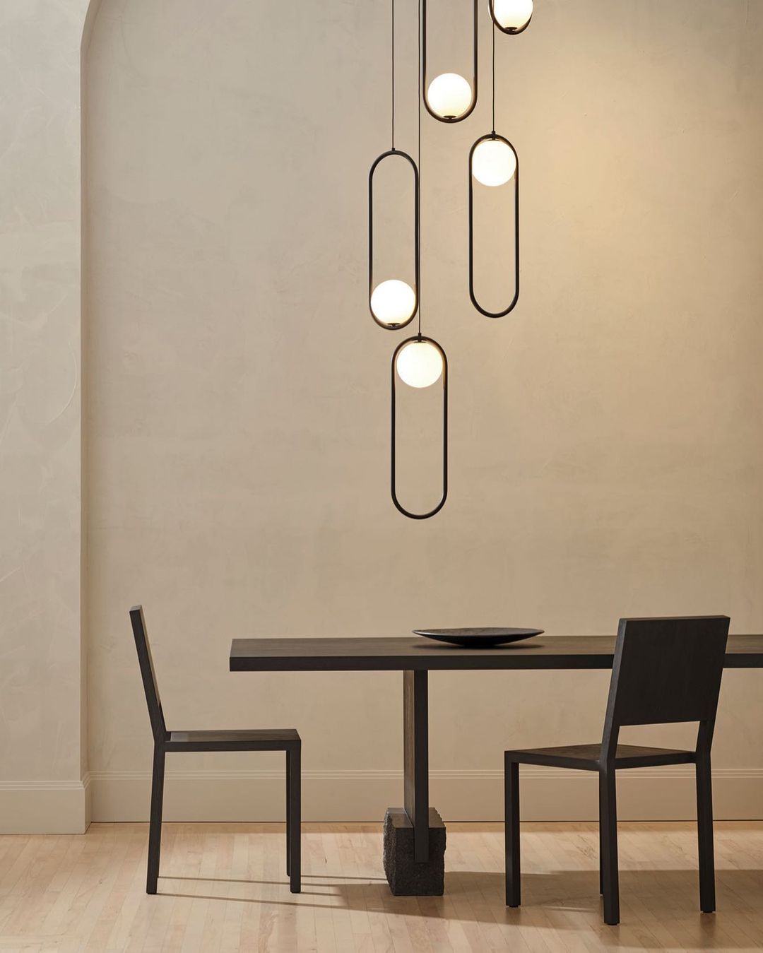 Lampa wisząca minimalistyczna Galara