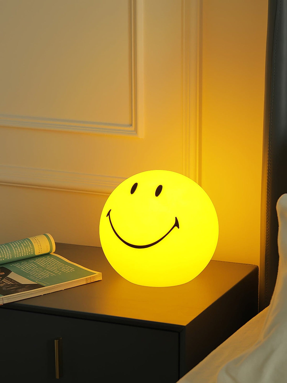 Smiley Table Lamp – detail 21