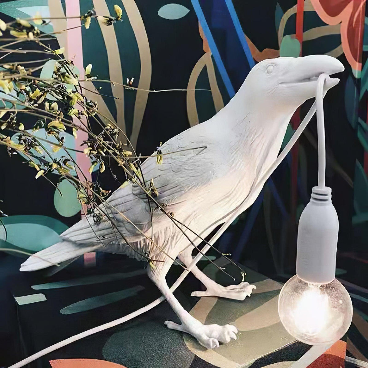 Raven Resin Table Lamp – detail 33