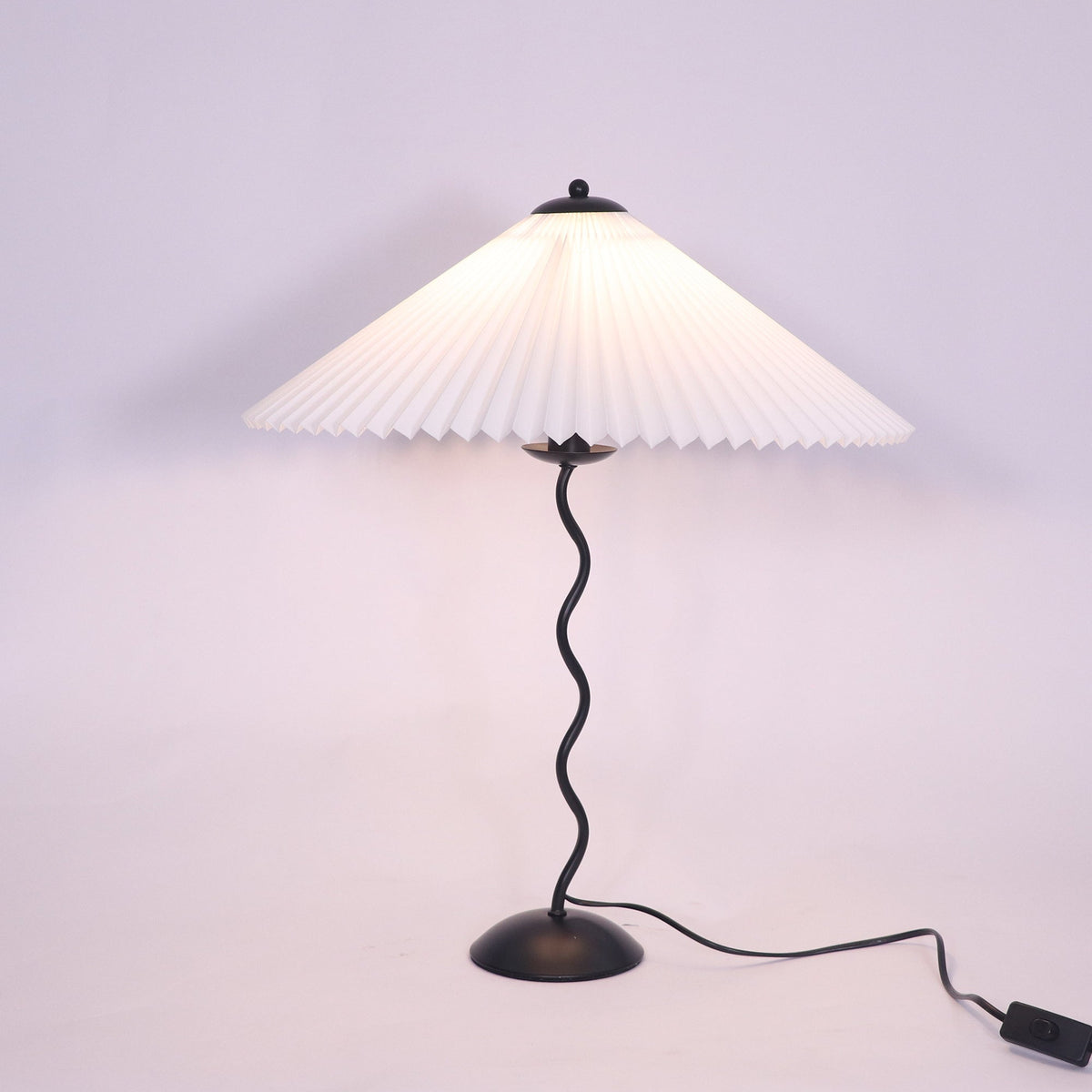 Lampa stołowa falista Rokow
