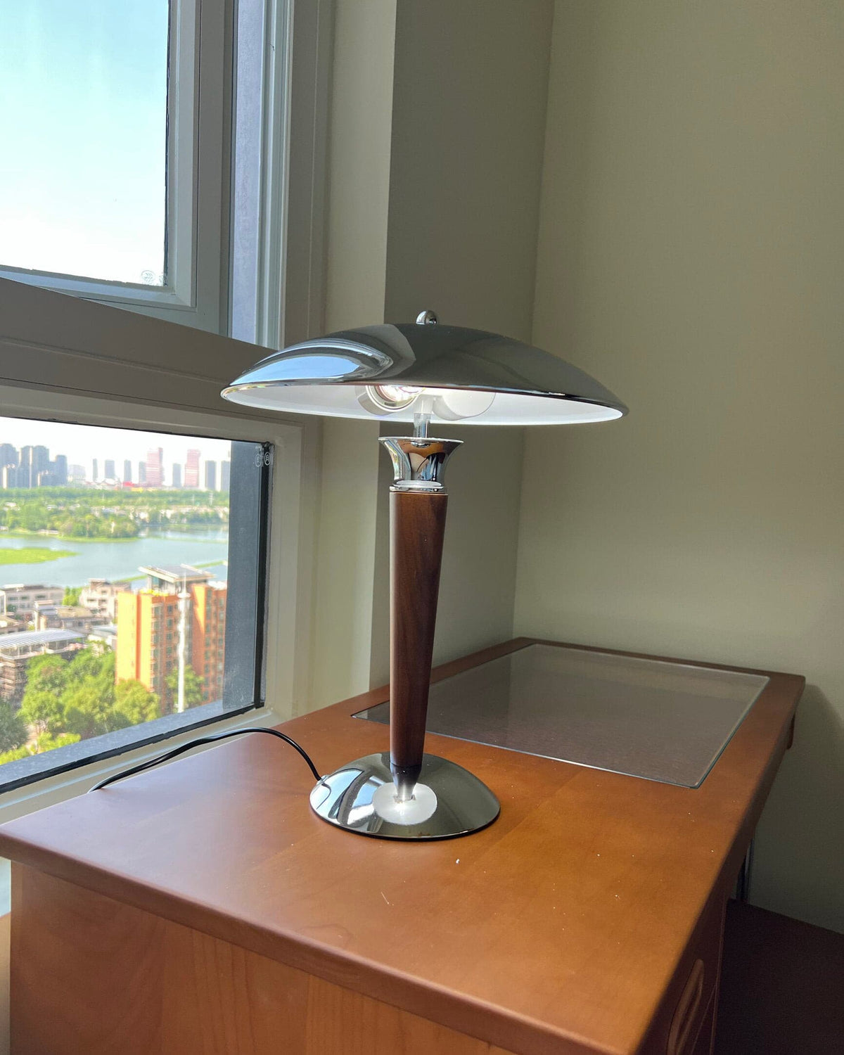 Lampa stołowa Milav