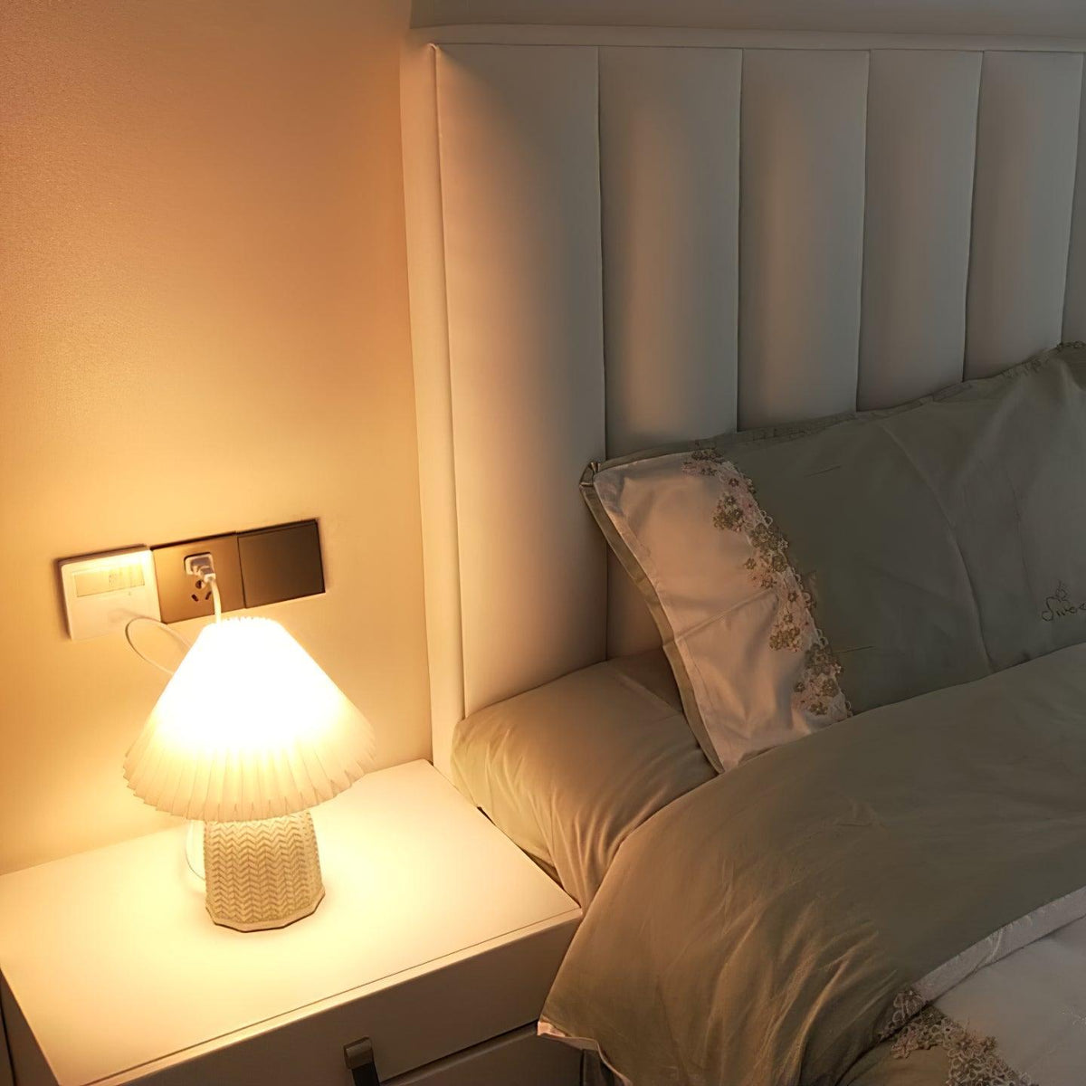 Vintage Pleated Table Lamp – detail 27